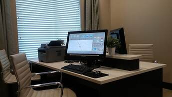 Holiday Inn Express & Suites Denver South - Castle Rock by IHG