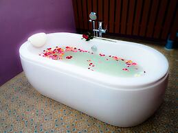 Behind The Scene Hotel Club at Samui