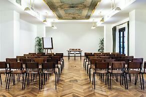 Rooms Hotel Tbilisi
