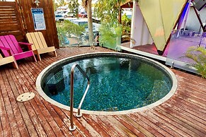 North Gregory Hotel