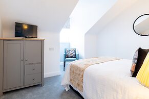 SACO Jersey Merlin House