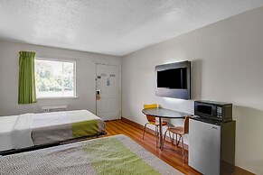 Motel 6 Charles Town, WV