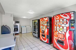 Motel 6 Charles Town, WV