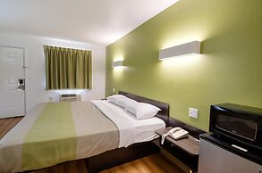 Motel 6 Charles Town, WV