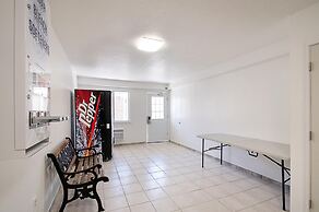 Motel 6 Charles Town, WV