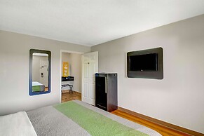 Motel 6 Charles Town, WV