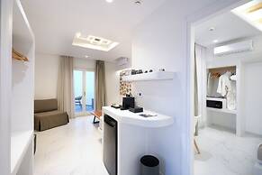 Liana Beach Hotel & Spa