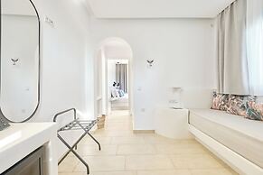 Liana Beach Hotel & Spa