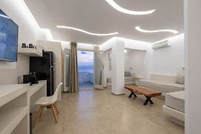 Liana Beach Hotel & Spa