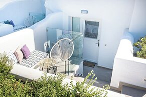 Liana Beach Hotel & Spa