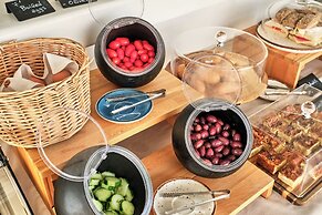 Liana Beach Hotel & Spa