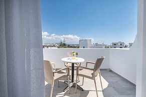 Liana Beach Hotel & Spa