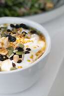 Liana Beach Hotel & Spa