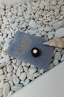 Liana Beach Hotel & Spa