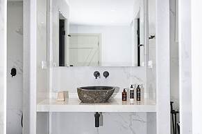 Liana Beach Hotel & Spa