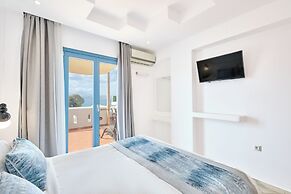 Liana Beach Hotel & Spa