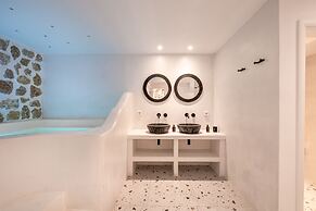 Liana Beach Hotel & Spa