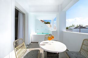 Liana Beach Hotel & Spa