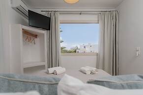 Liana Beach Hotel & Spa