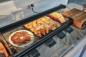 Liana Beach Hotel & Spa