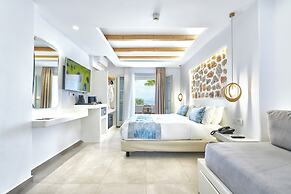 Liana Beach Hotel & Spa