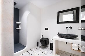 Liana Beach Hotel & Spa