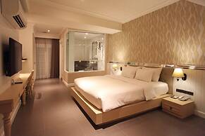 The Raya Surawong Bangkok