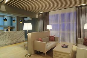 The Raya Surawong Bangkok