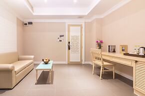 The Raya Surawong Bangkok