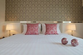 The Raya Surawong Bangkok