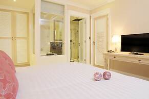 The Raya Surawong Bangkok