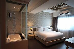 The Raya Surawong Bangkok