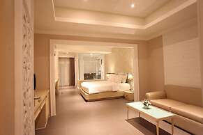 The Raya Surawong Bangkok