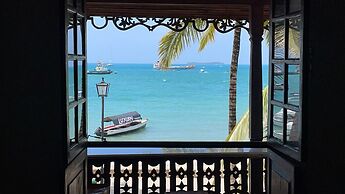 Mizingani Seafront Hotel