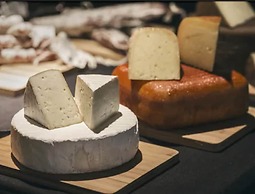 Yurbban Trafalgar Hotel