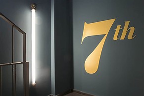 Yurbban Trafalgar Hotel