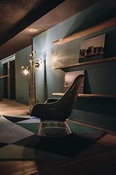 Yurbban Trafalgar Hotel