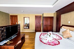 Crown Diamond Hotel