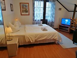 Cronin's Guesthouse B&B