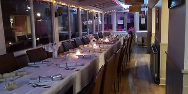 The Barley Sheaf Inn