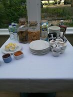 The Barley Sheaf Inn