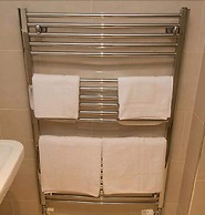 The Barley Sheaf Inn