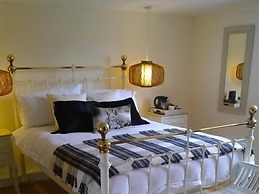 The Green Man Boutique Hotel
