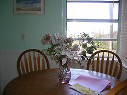 Sea Scape Oceanfront Motel