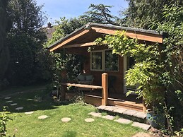 24 Ward Avenue