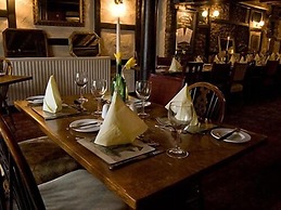Dun Cow Inn