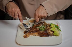 Radisson Collection Muscat, Hormuz Grand