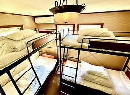 Iza Kamakura Guest House & Bar - Hostel