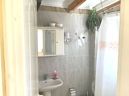 Almyra Apartments & Studios