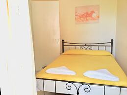 Almyra Apartments & Studios